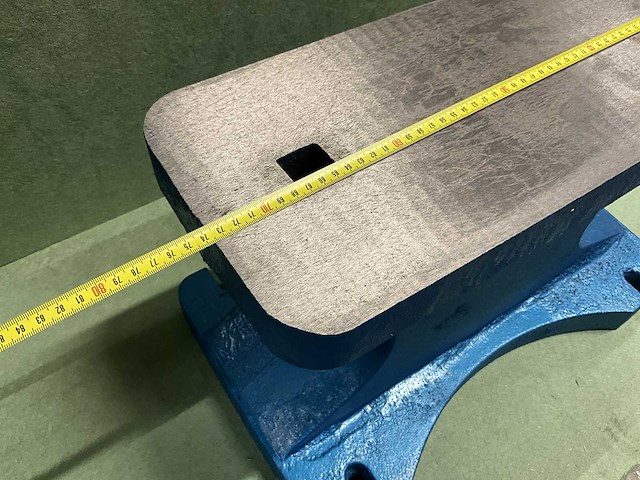 Easy-going - gietijzeren aambeeld - enkele hoorn - type 400 lbs - afbeelding 4 van  19