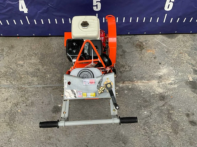 Easy-going - rc18 / q500a - beton- asfalt zaagmachine - 2025 - afbeelding 20 van  20