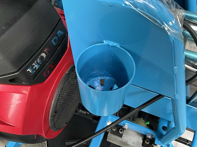 Easy-going - rt36 - ride on power trowel / dubbele vlindermachine - 2025 - afbeelding 25 van  57