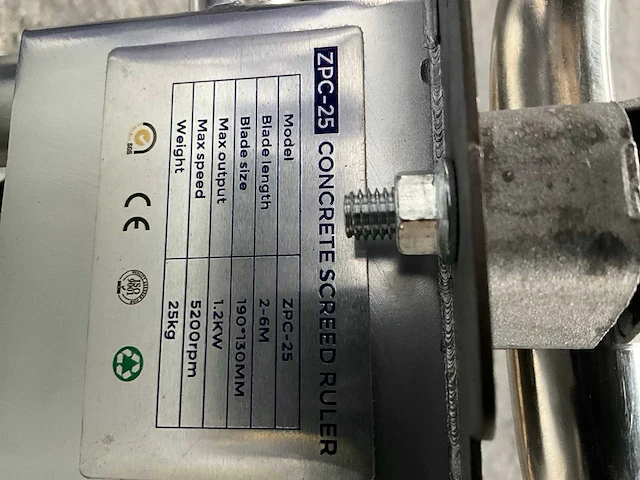 Easy-going - zpc-25b - beton afwerkspaan / trilbalk screed ruler - 2024 - afbeelding 15 van  15