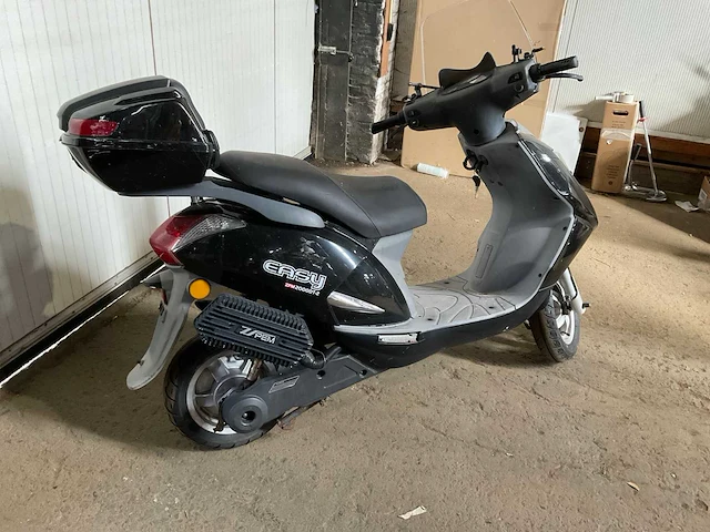 Easy zpm 2000dt-2 e-scooter - afbeelding 10 van  16