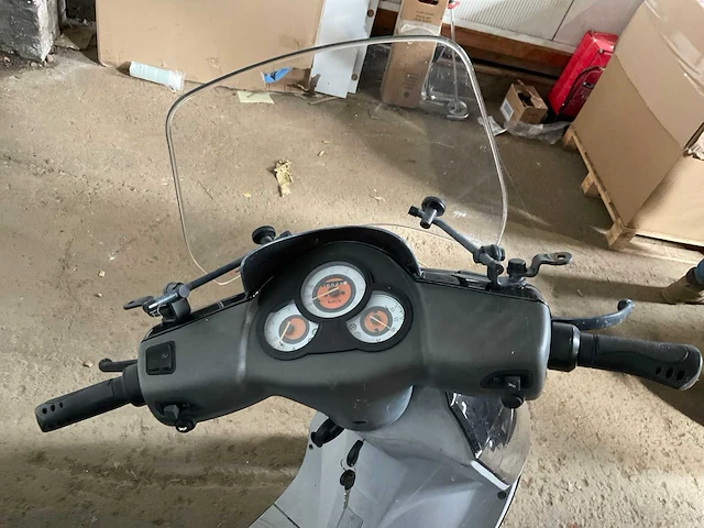 Easy zpm 2000dt-2 e-scooter - afbeelding 13 van  16