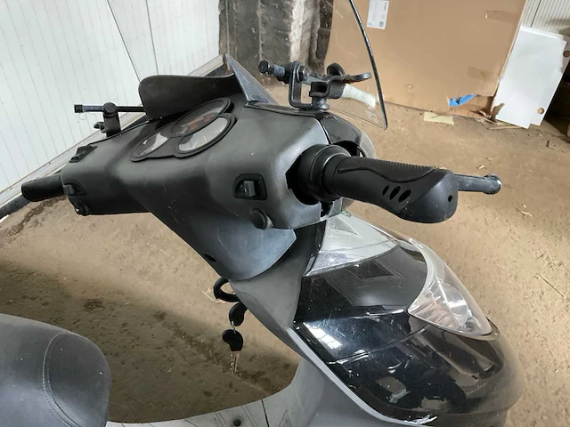 Easy zpm 2000dt-2 e-scooter - afbeelding 15 van  16
