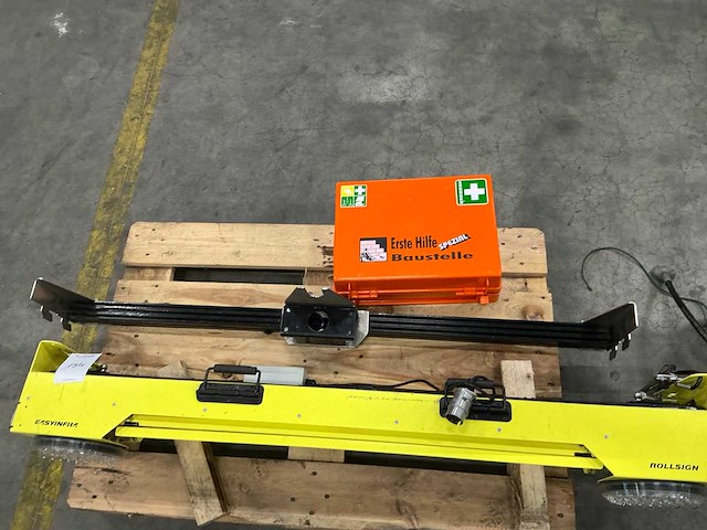 Easyinfra rollsign uitrolbaar verkeer actieraam - afbeelding 5 van  6