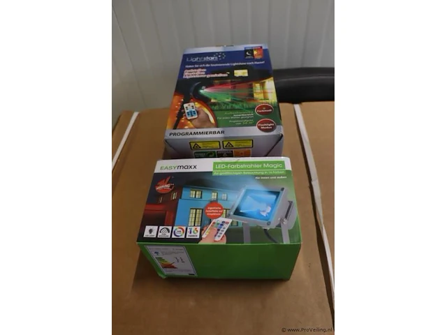 Easymaxx & lightstar led schijnwerpers - 2 stuks - afbeelding 1 van  6