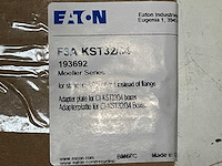 Eaton 193692 adapterplaat voor koppelen ci kabelinvoerkast op f3a opening (7x) - afbeelding 3 van  3