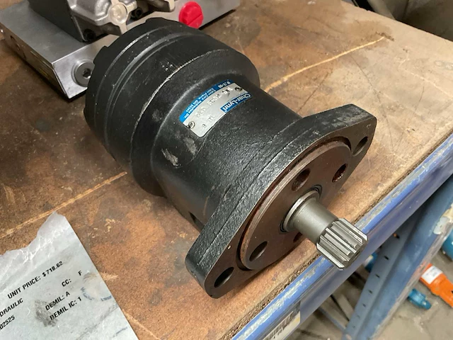 Eaton char-lynn hydraulische motor - afbeelding 1 van  6