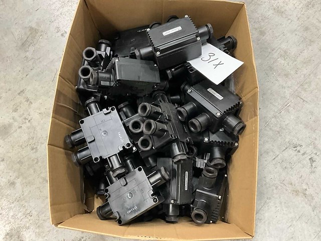 Eaton contactdoos 4xm25 (31x) - afbeelding 5 van  5