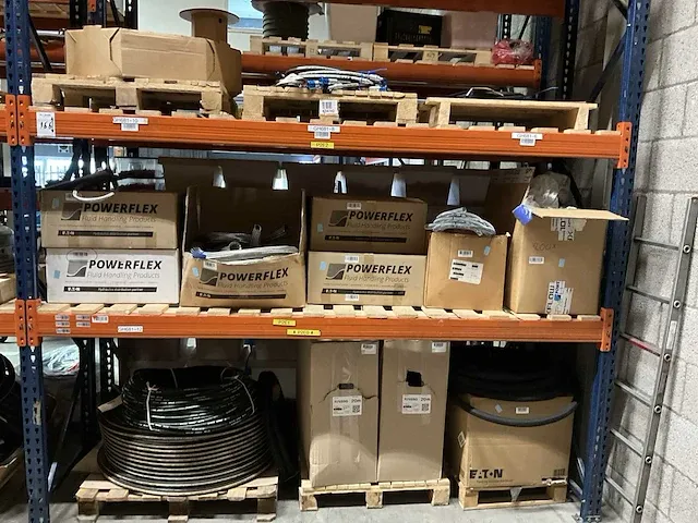 Eaton diverse rubberen hydrauliek slangen - afbeelding 3 van  10