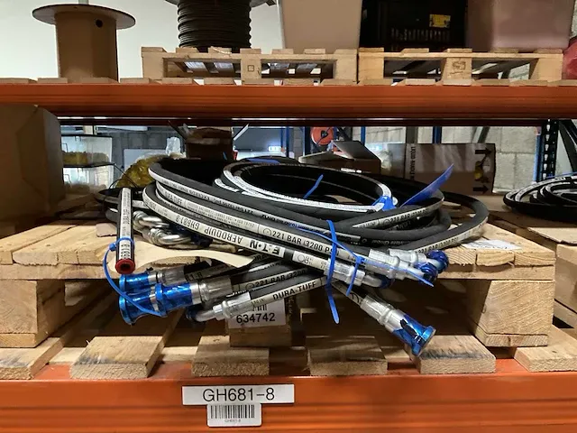 Eaton diverse rubberen hydrauliek slangen - afbeelding 7 van  10