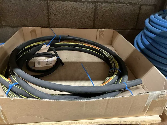 Eaton diverse rubberen hydrauliek slangen - afbeelding 3 van  12
