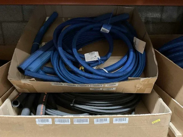 Eaton diverse rubberen hydrauliek slangen - afbeelding 11 van  12