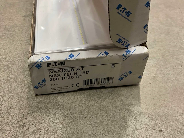 Eaton nexi250-at noodverlichtingarmatuur (4x) - afbeelding 2 van  2