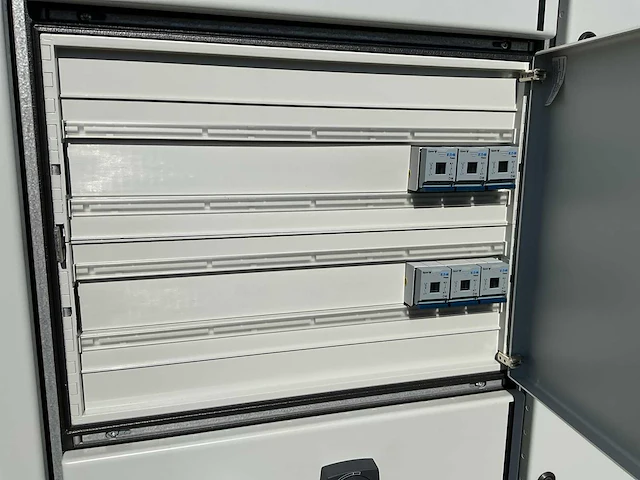 Eaton schakelkast verdeler - afbeelding 13 van  24