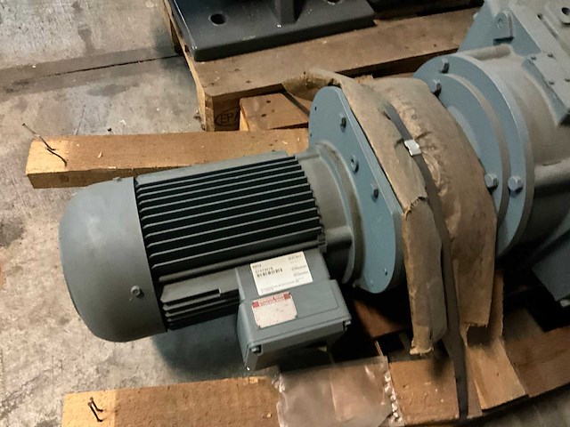 Eberhard bauer cfg15g51-211/d4a4-38 reductormotor - afbeelding 3 van  5