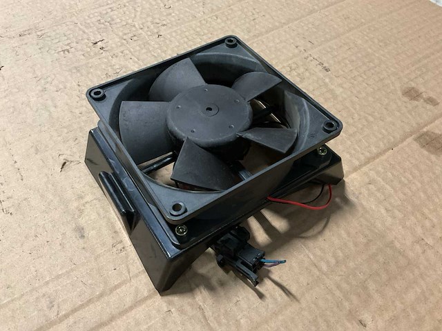 Ebmpapst 48v fan (6x) - afbeelding 1 van  5