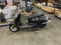 Ebretti scooter - afbeelding 2 van  9