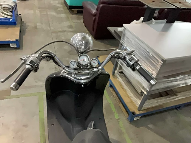 Ebretti scooter - afbeelding 5 van  9