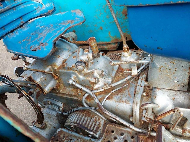Ebro - 7007 a - oldtimer tractor - afbeelding 4 van  9