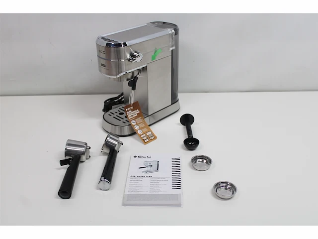 Ecg esp 20501 iron espressomaker watertank 1,25l roestvrijstaal zilver 20 bar 1250-1450 w - afbeelding 5 van  6