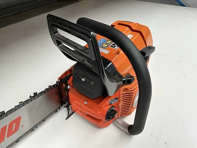 Echo cs-610 benzine kettingzaag - afbeelding 4 van  10