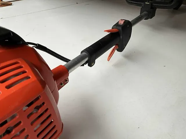 Echo ppsr-2433 snoeizaag op steel - afbeelding 8 van  9