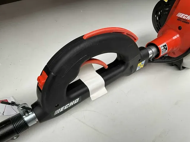 Echo ppt-265es snoeizaag op steel - afbeelding 12 van  14