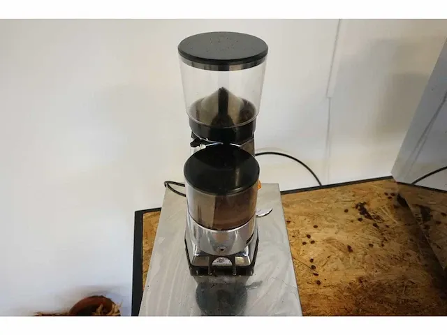 Ecm - koffiemolen met klopbak - afbeelding 2 van  7