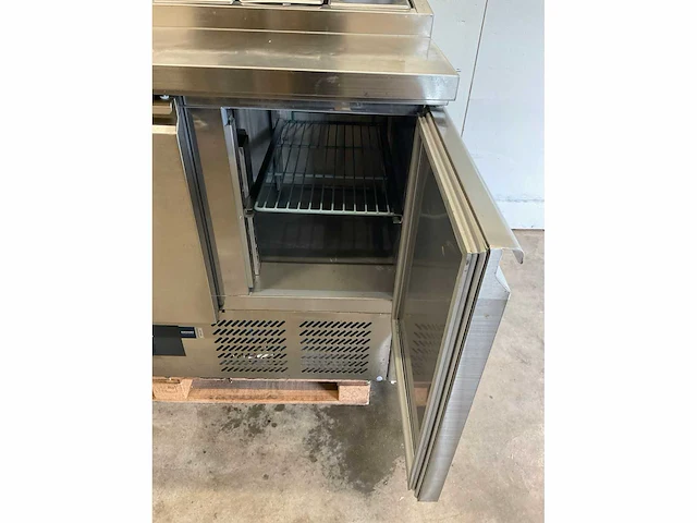 Ecofrost 4750.062 saladiere 3 deurs 7x1/3 gn pan - met gn inzet - afbeelding 9 van  12