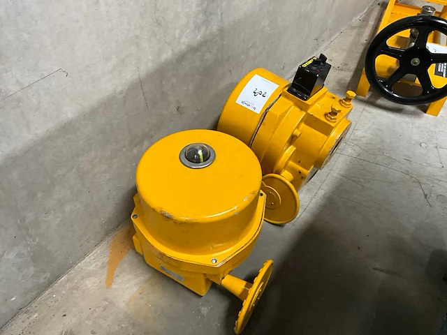 Econosto el-200 actuator met kogelafsluiter - afbeelding 1 van  4