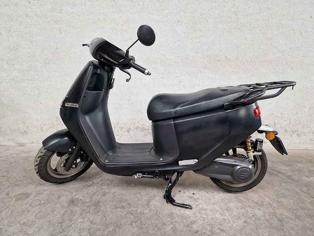 Ecooter - elektrische snorscooter - e2 s30 - 25km uitvoering dvn48b - afbeelding 1 van  9