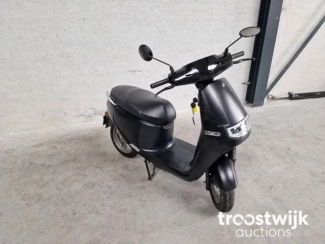 Ecooter elektrische bromscooter - afbeelding 2 van  8