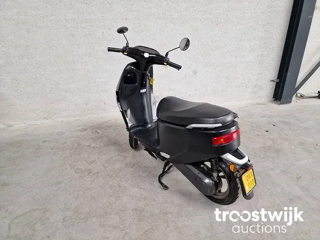 Ecooter elektrische bromscooter - afbeelding 5 van  8