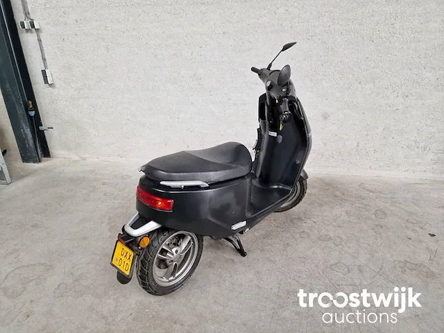 Ecooter elektrische bromscooter - afbeelding 6 van  8