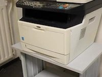 Ecosys m2530dn printer met tafel - 60x40x49 cm - afbeelding 1 van  3