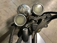 Ecruiser elektrische scooter - afbeelding 3 van  6