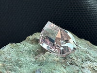 Edelsteen - 14.83 carat natuurlijke kunziet - afbeelding 2 van  5
