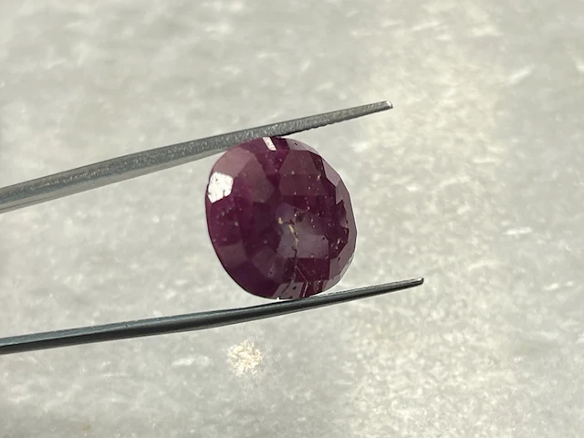 Edelsteen - 16.05 natuurlijke robijn - afbeelding 2 van  5