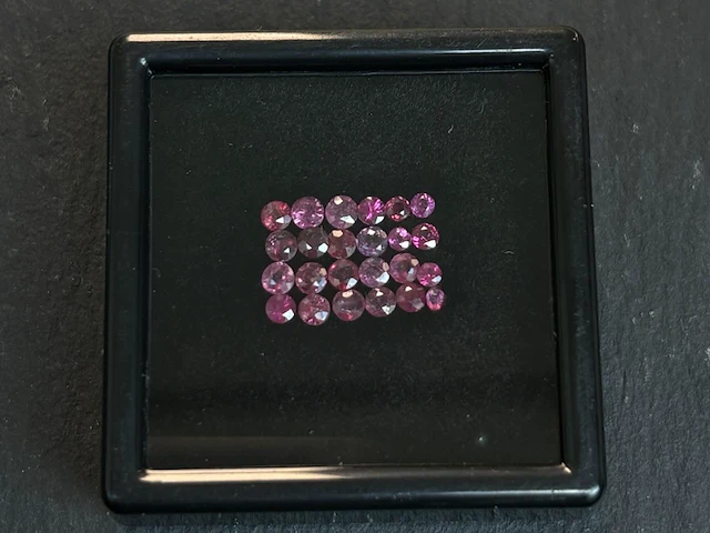 Edelsteen - 2.00 carat natuurlijke robijn - afbeelding 1 van  4