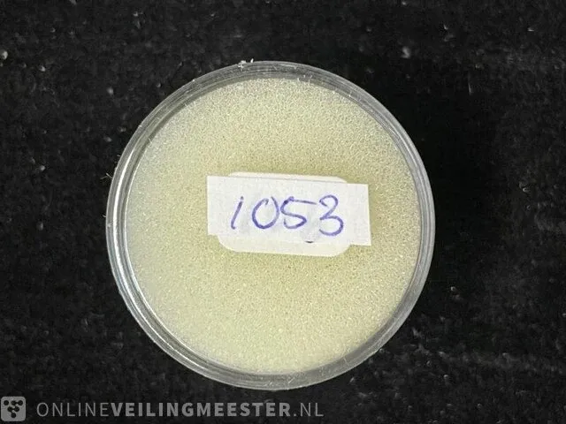 Edelsteen - paarse edelsteen - afbeelding 2 van  2
