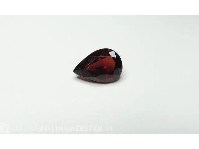 Edelsteen, 3.83 ct red spinel maesai,thailand - afbeelding 4 van  8