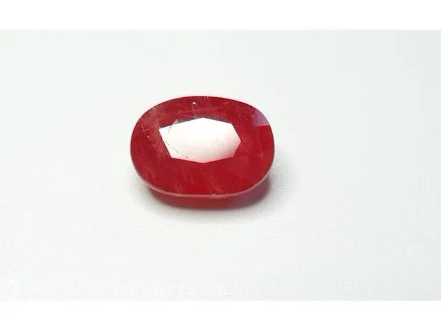 Edelsteen, 3.90ct pinkish red sapphire. - afbeelding 3 van  7