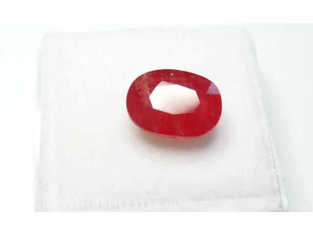 Edelsteen, 3.90ct pinkish red sapphire. - afbeelding 4 van  7