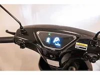 Edrive - milano - elektrische scooter - afbeelding 6 van  16