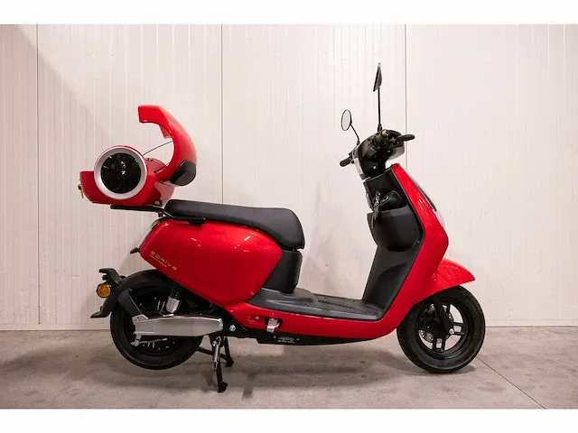 Edrive - milano - elektrische scooter - afbeelding 13 van  16