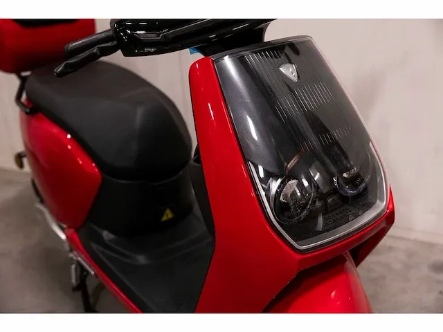 Edrive - milano - elektrische scooter - afbeelding 16 van  16