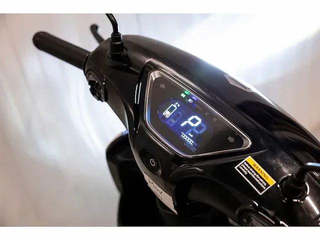 Edrive - milano - elektrische scooter - afbeelding 2 van  15