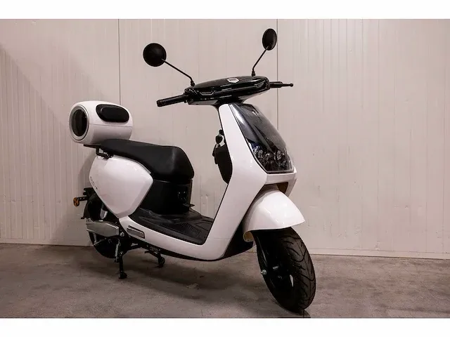 Edrive - milano - elektrische scooter - afbeelding 1 van  15