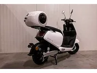 Edrive - milano - elektrische scooter - afbeelding 9 van  15