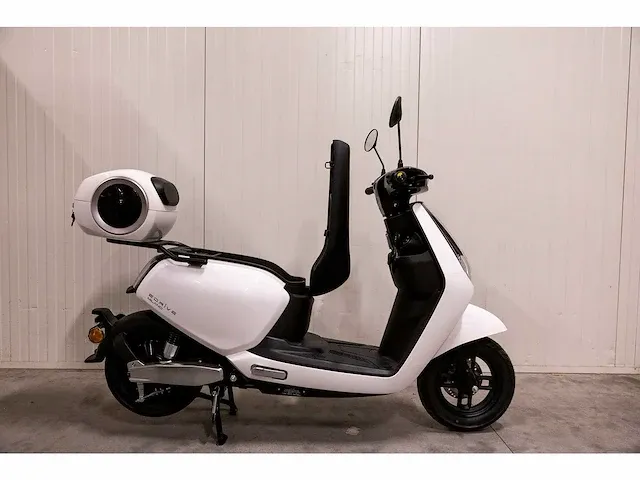 Edrive - milano - elektrische scooter - afbeelding 11 van  15